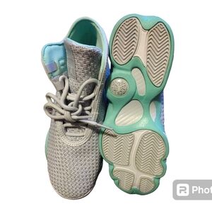 Nike Air Jordan Horizon Platinum White Green Grey Size 5 Y